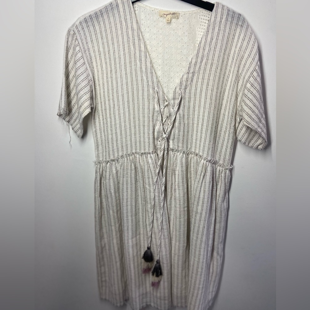 Mystree White and Gray Striped Top